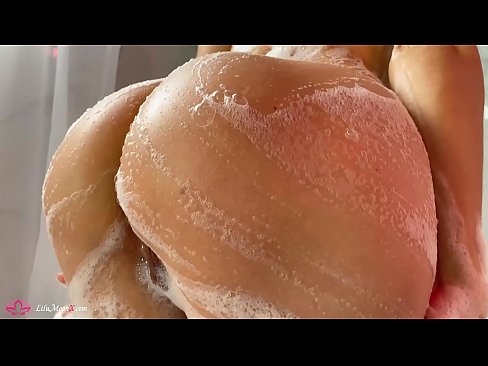❤️ UBrunette uphulula amaphambili ePussy ngeVibrator ukuya kwi-Intense Orgasm kwiShower Amanyala asekhaya kuthi  ❌️❤